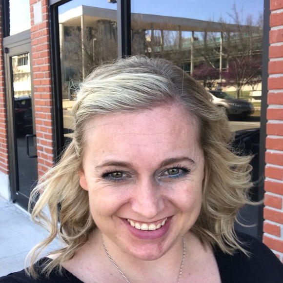 Meet your Posher, Michelle - Picture 5 of 6